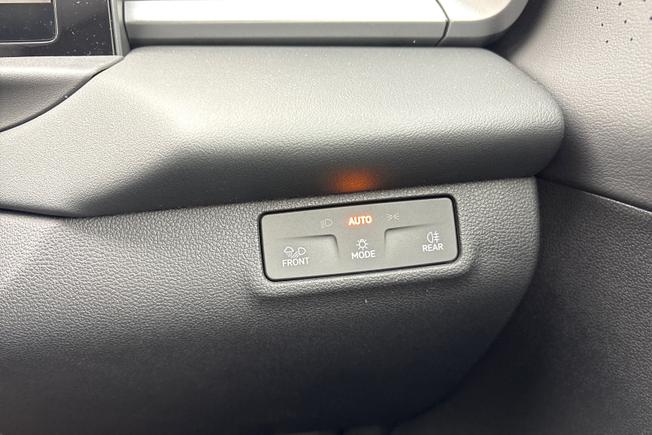 VOLKSWAGEN  New T-Roc Photo 28