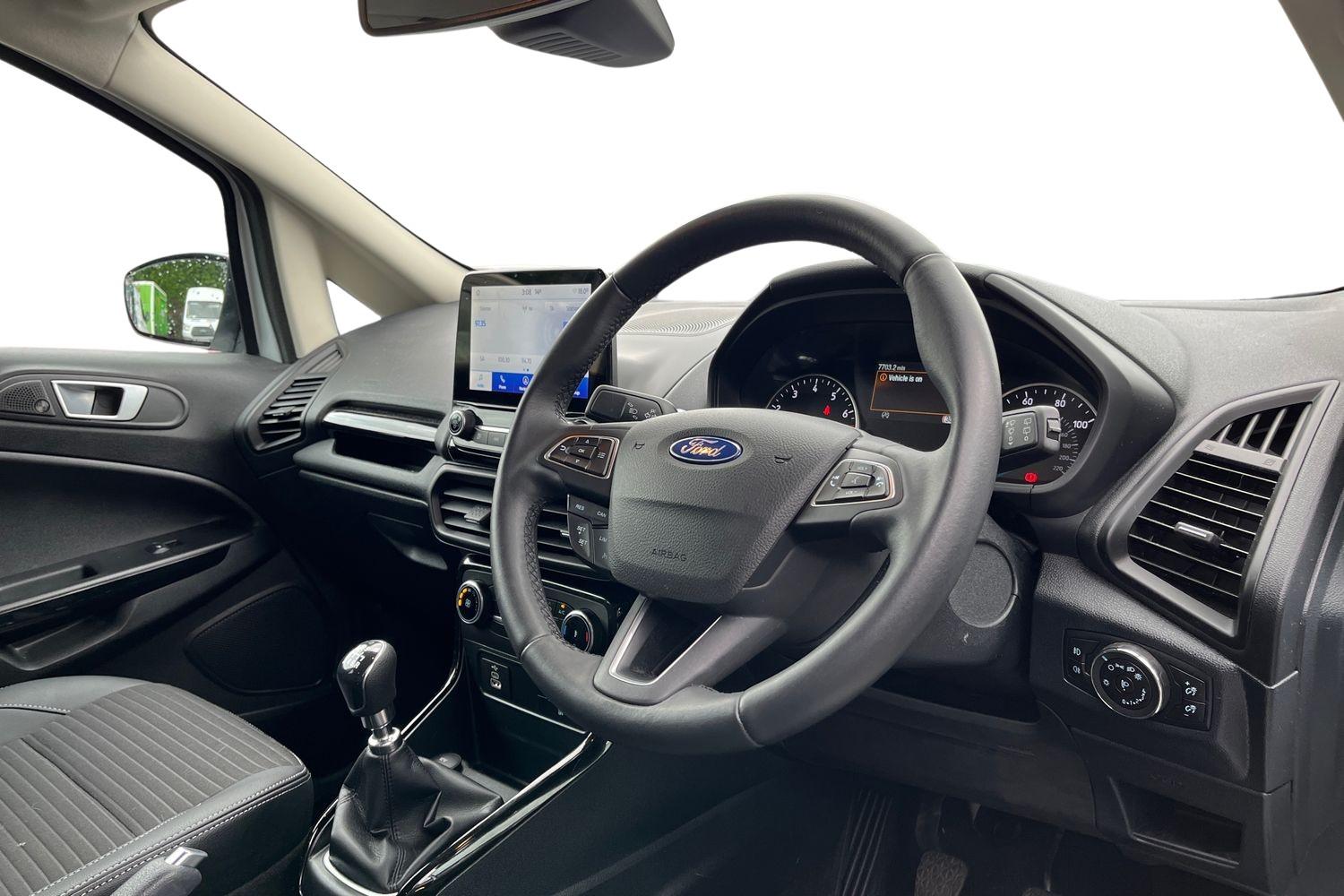Ford ECOSPORT Photo 8
