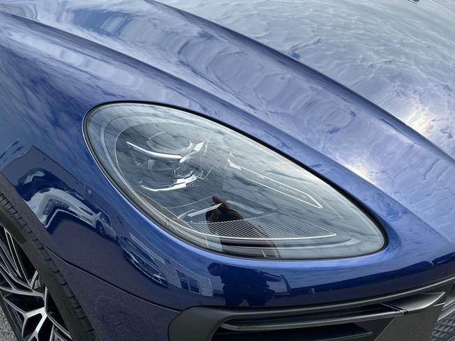 PORSCHE Macan Photo 19