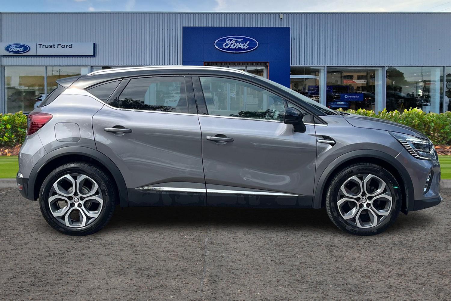 Renault CAPTUR Photo 2