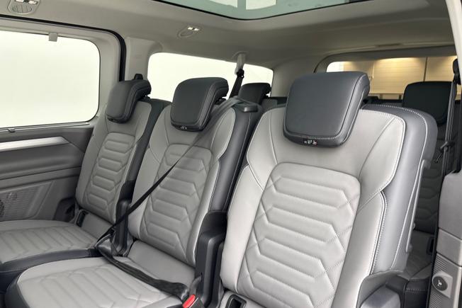 BMW Transporter Shuttle Photo 9