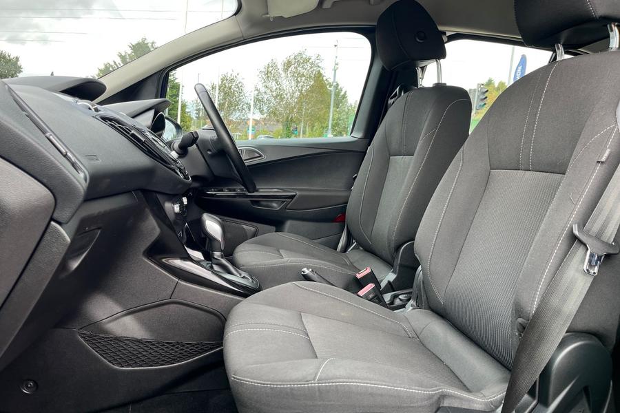 Ford B-MAX Photo autoimg-dca597e5531f55feee95668d56a2b9bab6b536c2.jpg