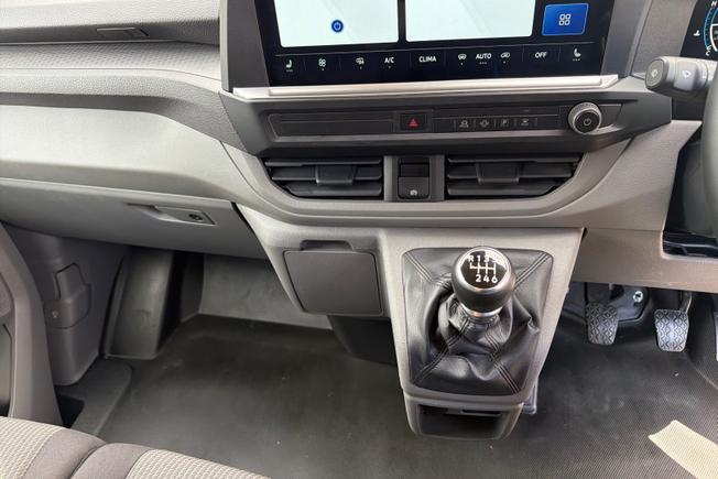 VOLKSWAGEN Transporter Photo 39