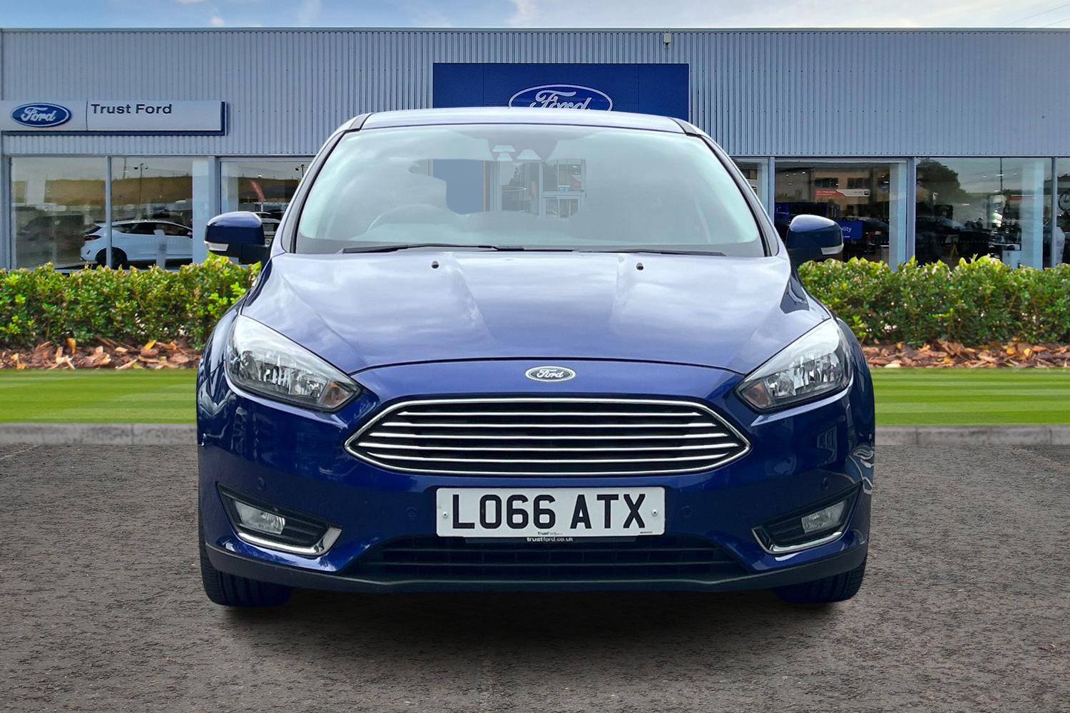 Ford FOCUS Photo 5