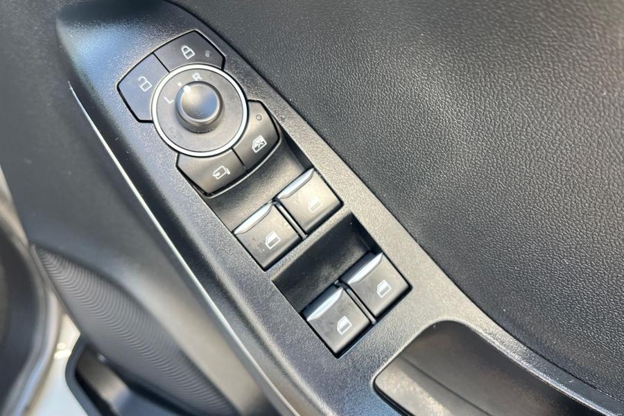 Ford Puma Photo autoimg-dca9a5e19e9b5fb90e01a361a3bdc9fbc2c05d1f.jpg