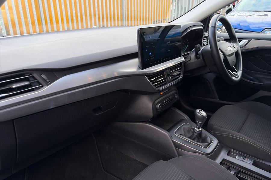 Ford Focus Photo autoimg-dcaa69804cd6b2f4ac0471d745e386e41c4b1a36.jpg