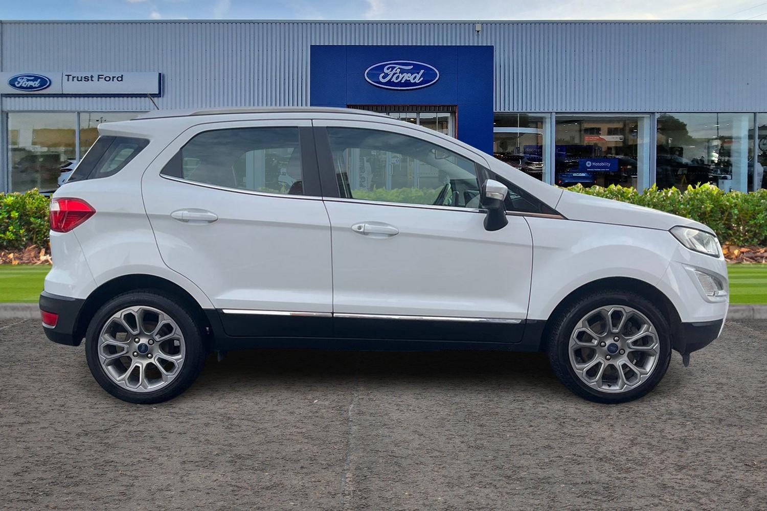 Ford ECOSPORT Photo 2