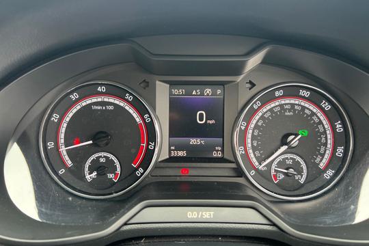 Skoda Octavia Photo autoimg-dcab69ba99c63d3a3117c6ec90e116cb2c219af4.jpg