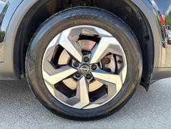 NISSAN Qashqai Photo 5