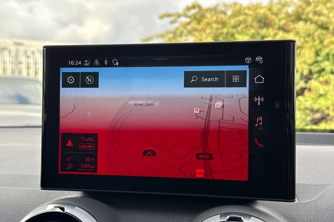 AUDI Q2 Photo 14