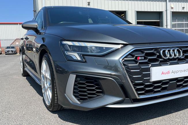 AUDI S3 Photo 19