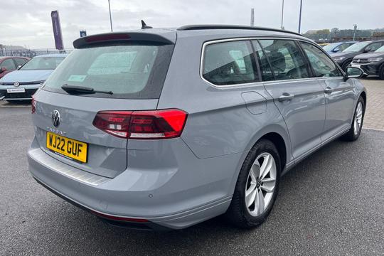 Volkswagen Passat Photo autoimg-dcbb6ba643ac543bffbb465a313b80588a3a812f.jpg