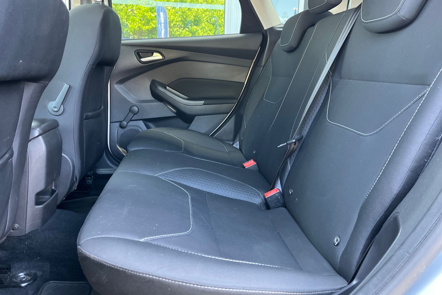Ford FOCUS Photo 19