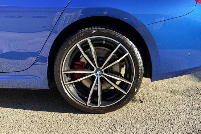 BMW 3 Series Photo 24