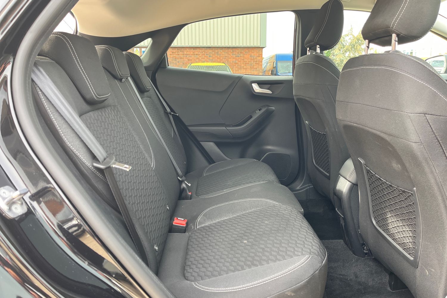 Ford Puma Photo 26