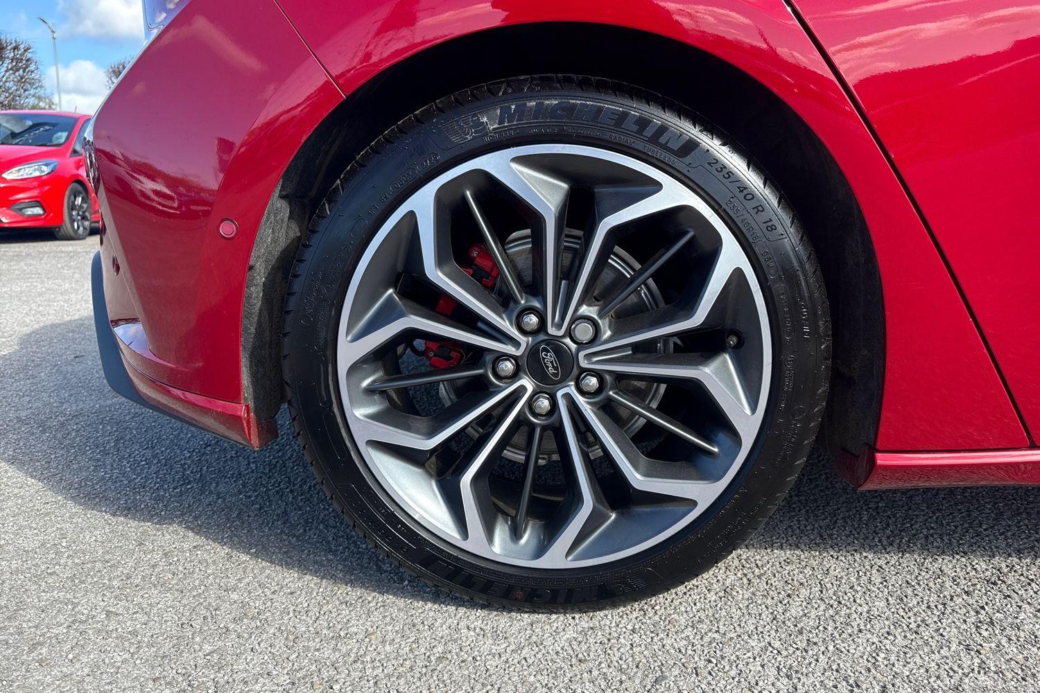 FORD FOCUS Photo 7