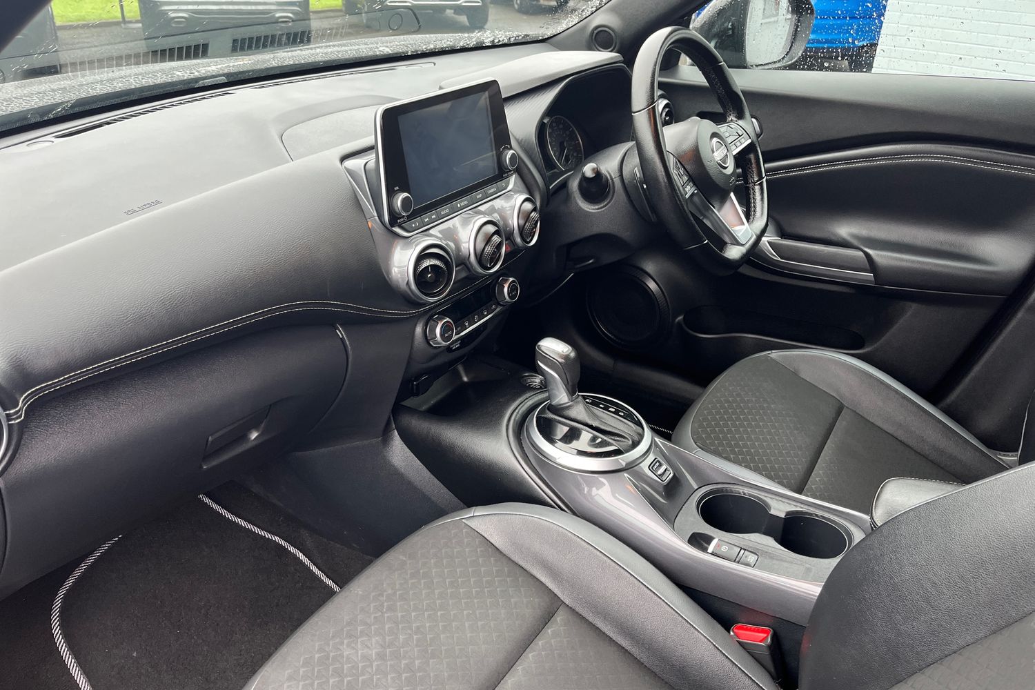 Nissan JUKE Photo 17
