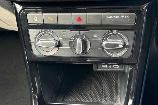 Volkswagen T-Cross Photo 36