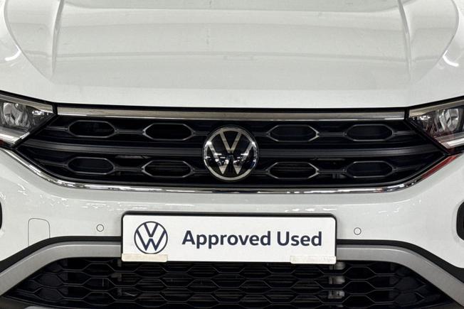 VOLKSWAGEN T-Roc Photo 29
