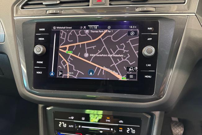 VOLKSWAGEN Tiguan Photo 14