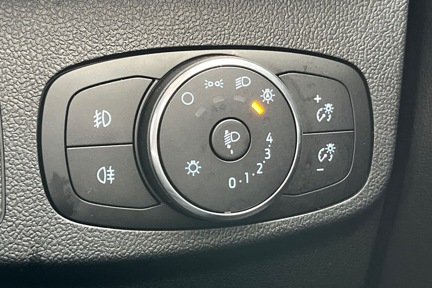 Ford FOCUS Photo 39