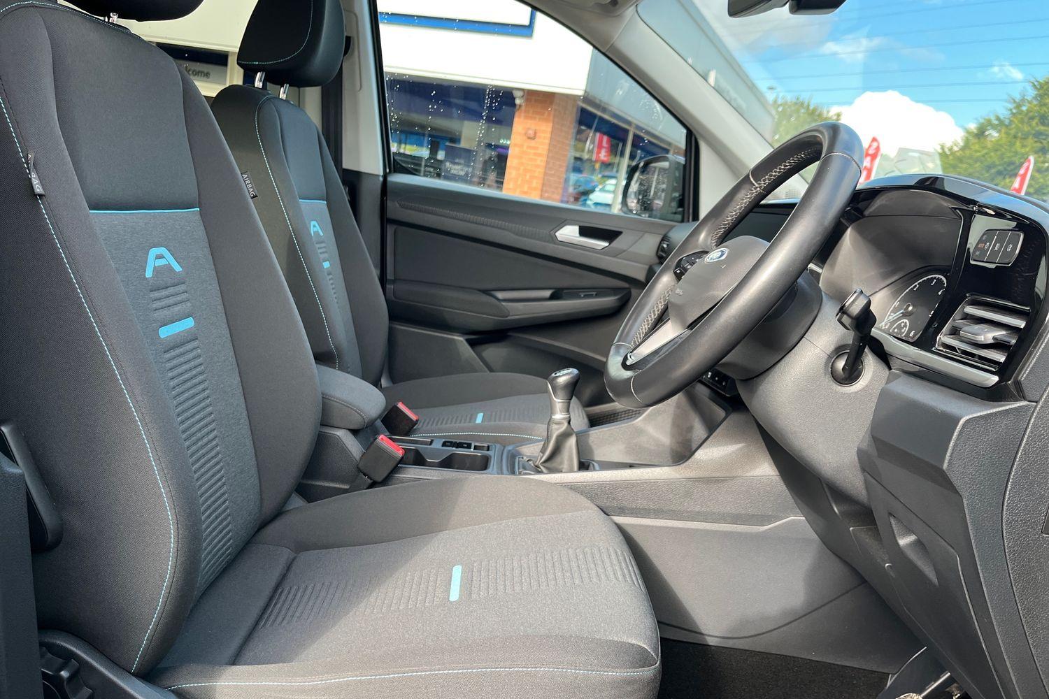 Ford TOURNEO CONNECT Photo 16