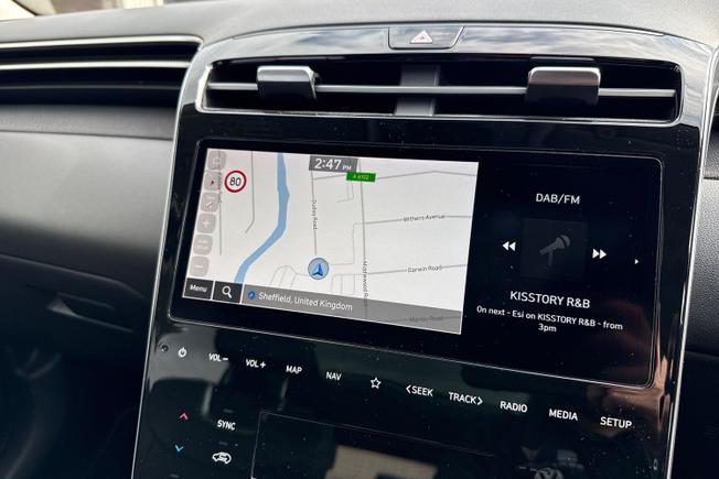HYUNDAI Tucson Photo 14