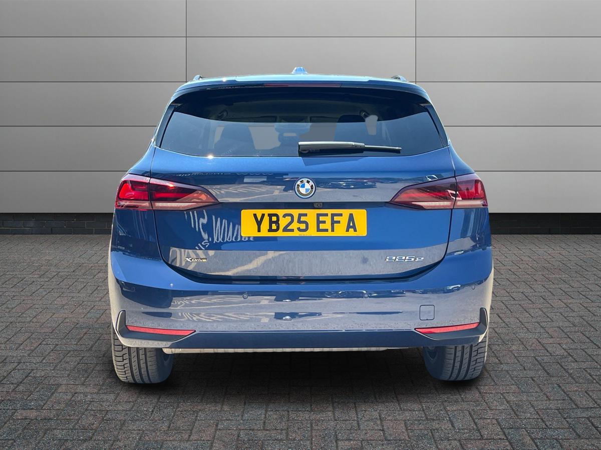 BMW 2 Series Active Tourer Photo 6