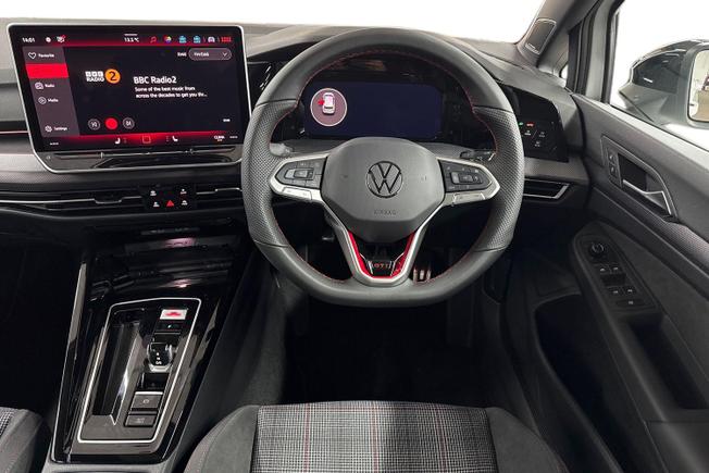 Volkswagen Golf Photo 11