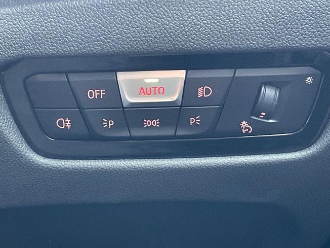 BMW I4 Photo 35