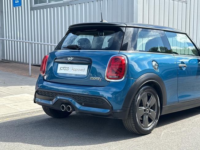 MINI Hatch Photo 35