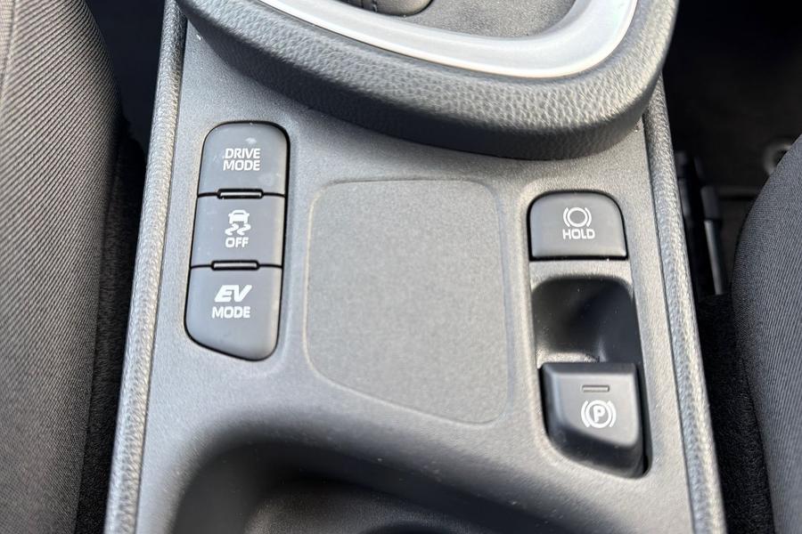 Toyota YARIS CROSS Photo autoimg-dcd6ed292f88e7a3c7b2416f8a30dd36d9c06a1d.jpg