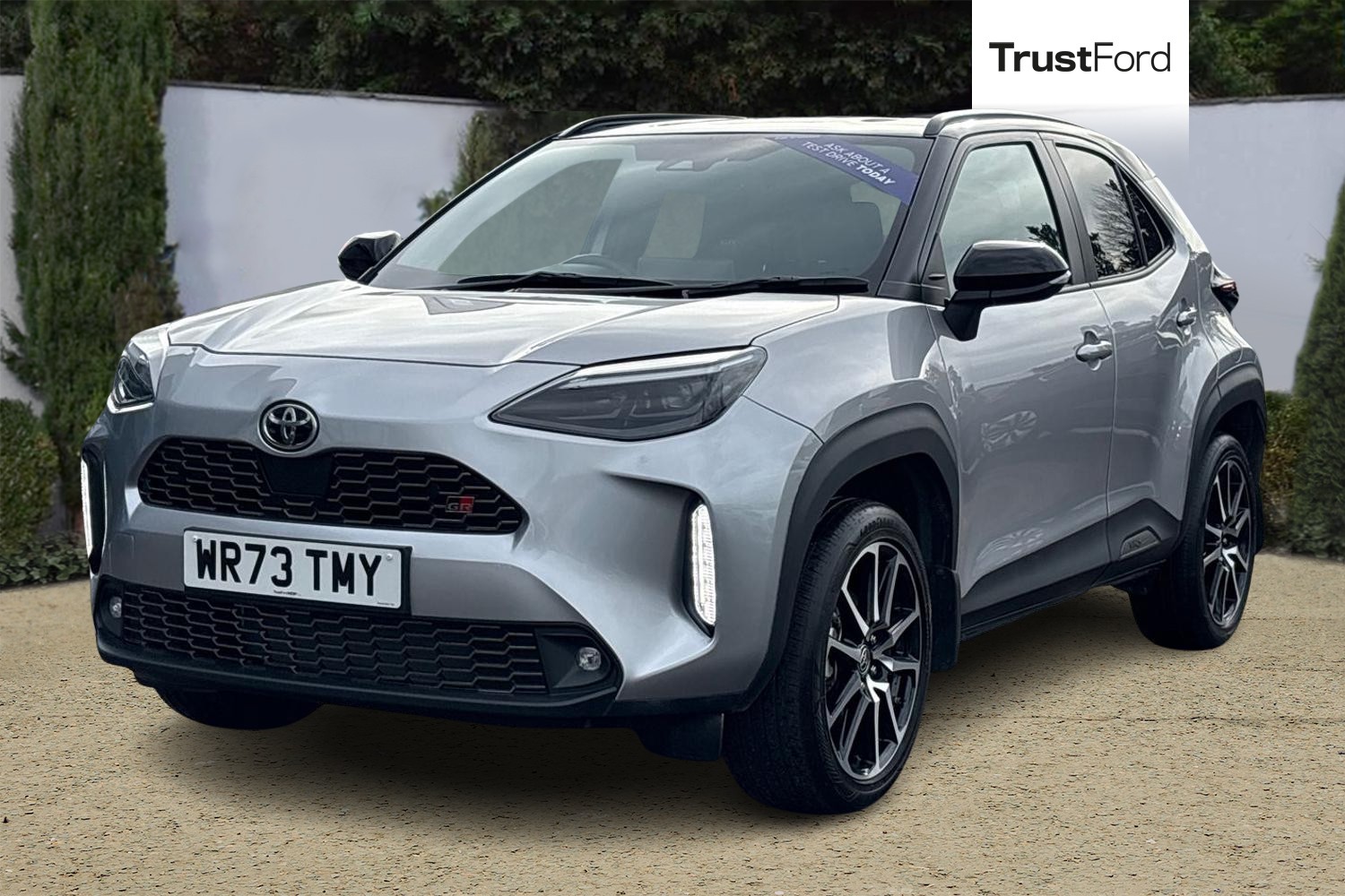 Toyota YARIS CROSS Photo 4