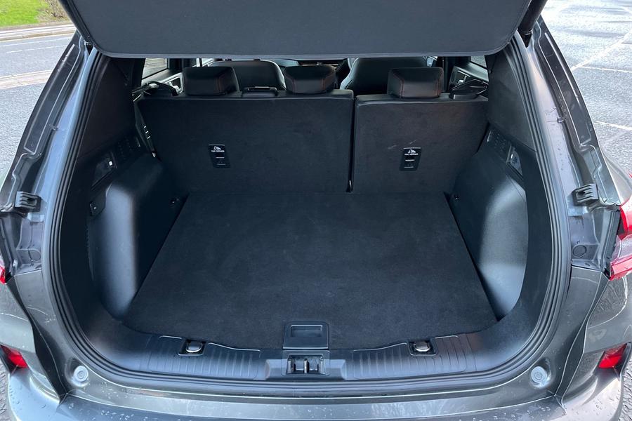 Ford KUGA Photo autoimg-dcd7dbdfdf6c0e26b1cd275b6284ae408523cce5.jpg