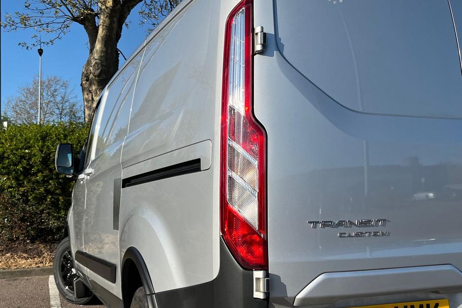 Used FORD TRANSIT CUSTOM EA22WMK 31