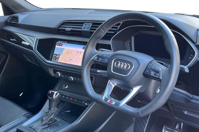 Audi Q3 Photo 6