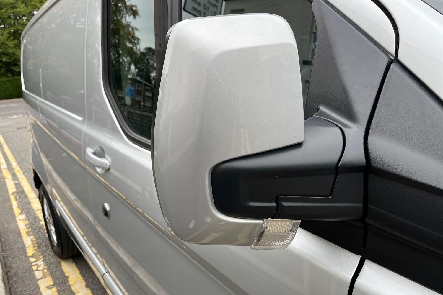 Ford TRANSIT CUSTOM Photo 22