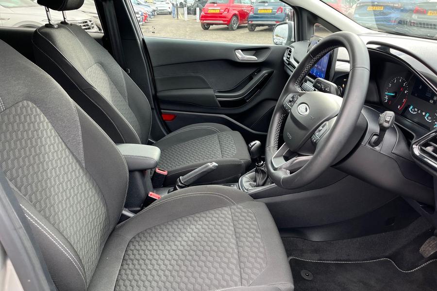 Ford FIESTA Photo autoimg-dce25da2ffee93675af018e231c86055f7af15ad.jpg