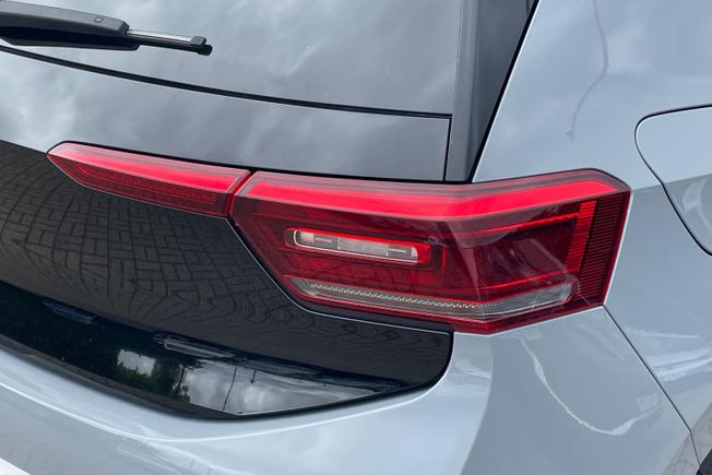 VOLKSWAGEN ID.3 Photo 18
