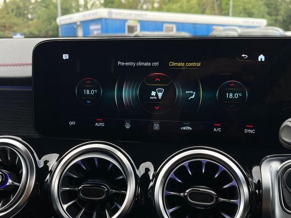 Mercedes-Benz EQB Photo autoimg-dce35dfc1506a0e8b27c16114a49f98a736702e0.jpg