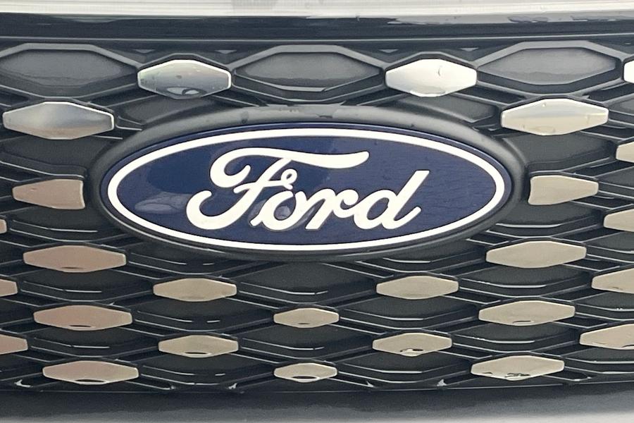 Ford E-TRANSIT COURIER Photo autoimg-dce415c90e71417de63e2cb2f9842f02754ff441.jpg