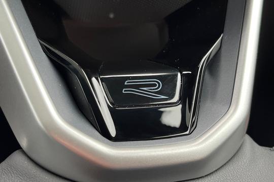 Volkswagen Golf Photo autoimg-dce50735a102586f7f8b3fe7a29d935ff5a139b6.jpg