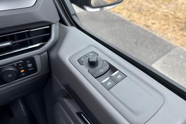 VOLKSWAGEN TRANSPORTER Photo 33