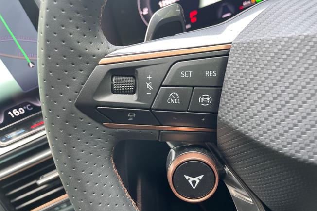 CUPRA Leon Photo 16