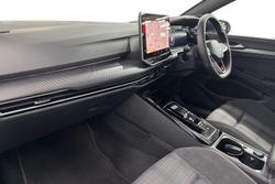Volkswagen Golf Photo 2