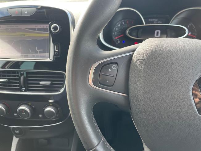 Renault Clio Photo 16