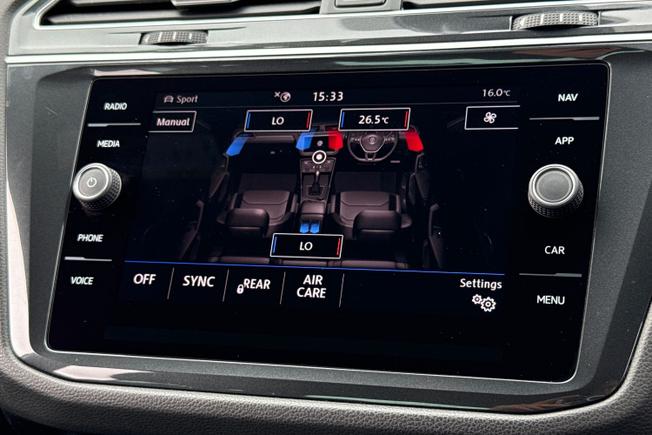 VOLKSWAGEN Tiguan Photo 36