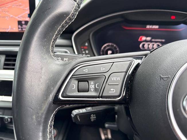AUDI S5 Photo 16