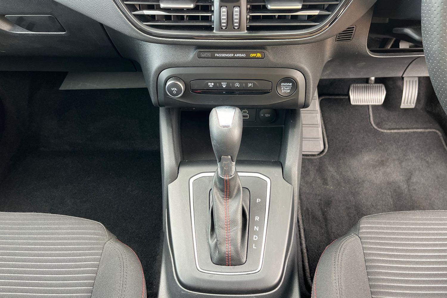Ford Focus Photo 28