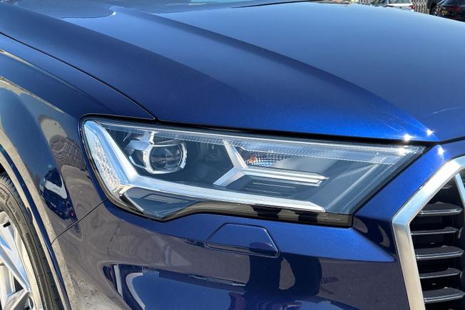 AUDI Q7 Photo 19